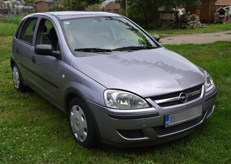 Vand Opel Corsa Berlina in stere tehnica foarte buna