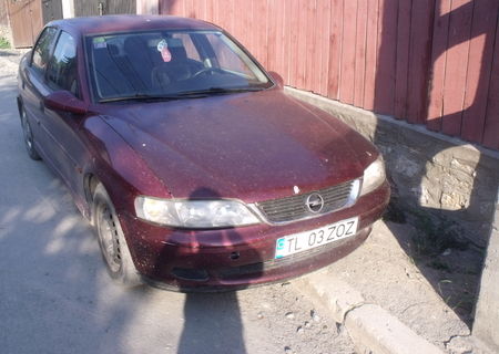 vand opel vectra sau varianta