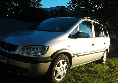 vand opel zafira 7 locuri