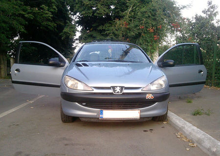 Vand peugeot 206 coupe cu trapa, motor 1.1