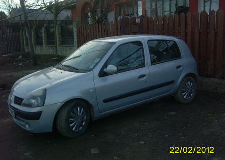 Vand renault clio 1.5 dci