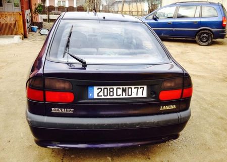 Vând Renault Laguna 2l Benzina/Gaz 800 euro neg.