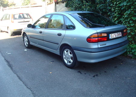 vand renault laguna pretabil persoane cu handicap