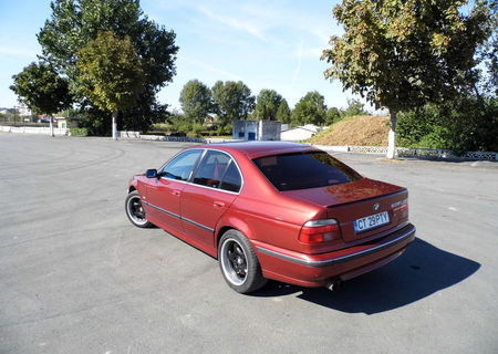 vand sau schimb bmw 520i