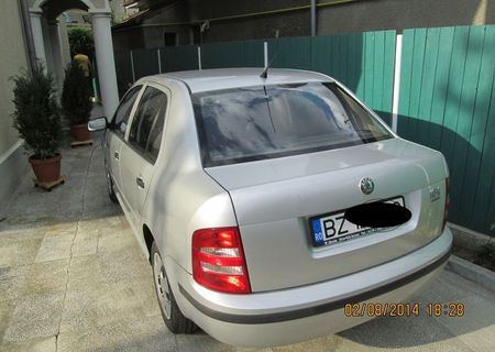 Vand Skoda Fabia 1.2 benzina