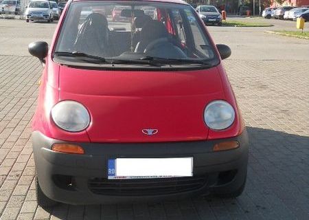 Vand su schimb cu auto spatios + mica diferenta!