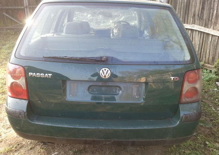 Vand Volkswagen Passat din 2002 AVARIAT