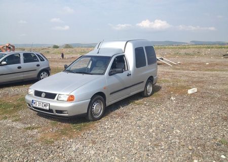 Vând VW CADDY 2002