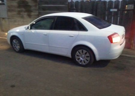 vind audi a 4 motor2,5 disel 4500 e