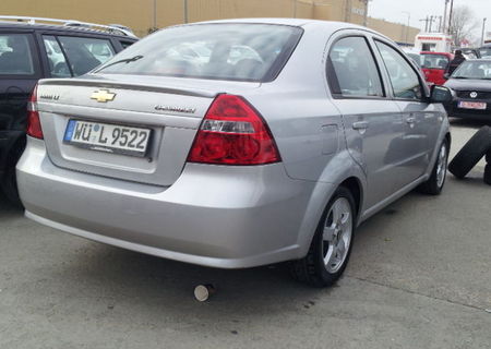 vind chevrolet avea 1.4 benzina