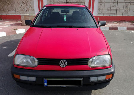 Volkswagen Golf 3 impecabil