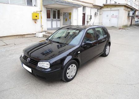 VOLKSWAGEN GOLF 4  FAB.2000(TAXA PLATITA)