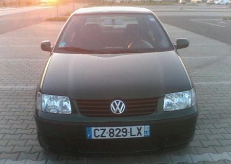 VOLKSWAGEN POLO