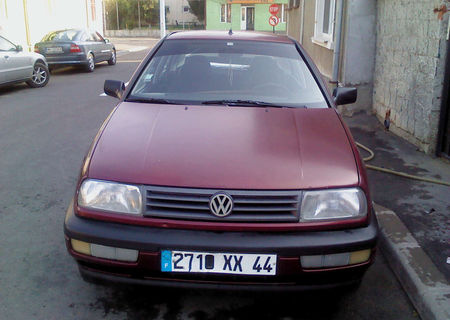 VOLKSWAGEN -vento 1994