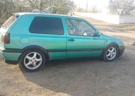 Vw golf 3 gt 1995 OFERTA 3000 ron