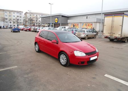 VW Golf V fab.2008 inmatri ro...5200 euro