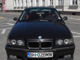  AUTOTURISM BMW318i