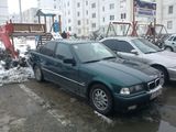 bmw  318 tds, photo 2