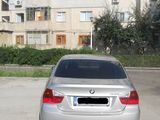 BMW 320i an 2005, photo 2