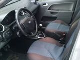 FORD FIESTA 1,4-2003, fotografie 3