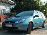 Ford Focus 1. 6 (taxa mica), fotografie 2