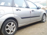 Ford Focus 1.8 TDDI-Ghia, photo 4