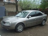 ford mondeo berlina -limuzina