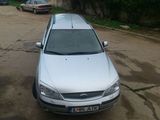 Ford Mondeo Ghia 3300 negociabil