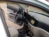 Hyundai Accent 2009, photo 2