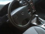 mercedes e 200 ieftin, fotografie 5