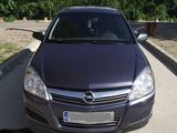    Opel astra 1. 4 enjoy easytronic, fotografie 1