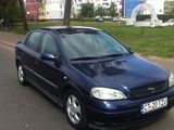 Opel Astra 2.0, fotografie 3