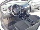 Opel Astra GTC 1.4, photo 4