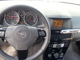 Opel Astra GTC 1.4, fotografie 5