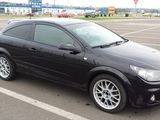 Opel Astra Gtc, photo 2