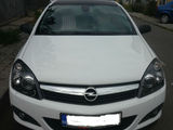 Opel astra GTC, fotografie 1