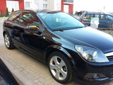 Opel Astra GTC:Full Option, fotografie 3