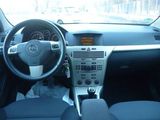 Opel Astra H 2008, fotografie 4