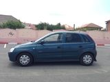 Opel Corsa 2001 taxa mica, fotografie 2