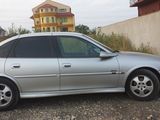 opel vectra  b