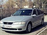 Opel Vectra B, photo 3