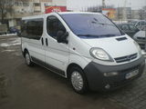 Opel Vivaro 1.9 DTI an 2002, photo 2