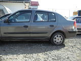 RENAULT CLIO 2002, photo 2