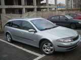 renault laguna 2,2dci, fotografie 3