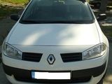 Renault megane hatchback , fotografie 2