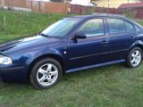 Skoda Octavia 1.6, fotografie 1