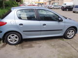 Vând autoturism Peugeot 206, an 2003