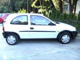 Vand cu 950 Euro Opel Corsa B 1.0 i 12V 54 CP Hatchback 1997, photo 3