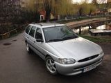 Vand Ford Escort 1.4 benzina, an 1997, fotografie 3