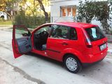 VAND FORD FIESTA, photo 1